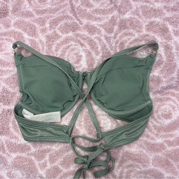 Hollister, Medium, Green with sparkles - Picture 2 of 5